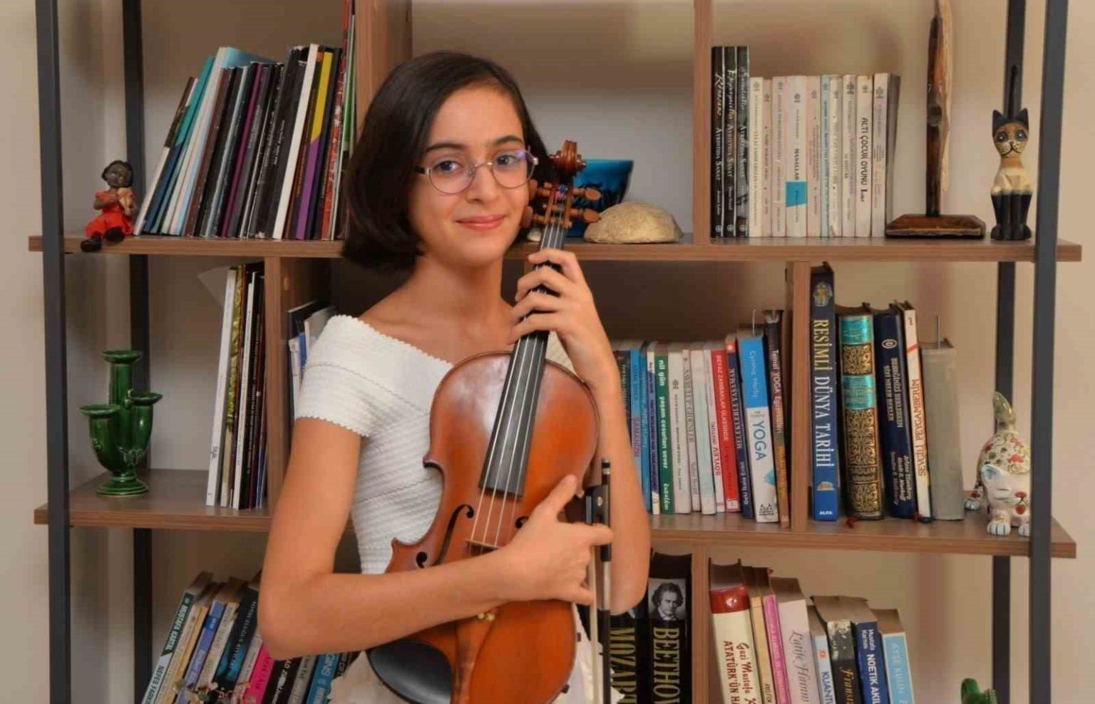 kazada-karar-cikti-keman-sanatcisi-lacin-akyolu-olduren-surucuye-45-yil-hapis