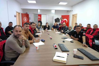 kec-tim-ekibine-afad-akreditasyon-egitimi