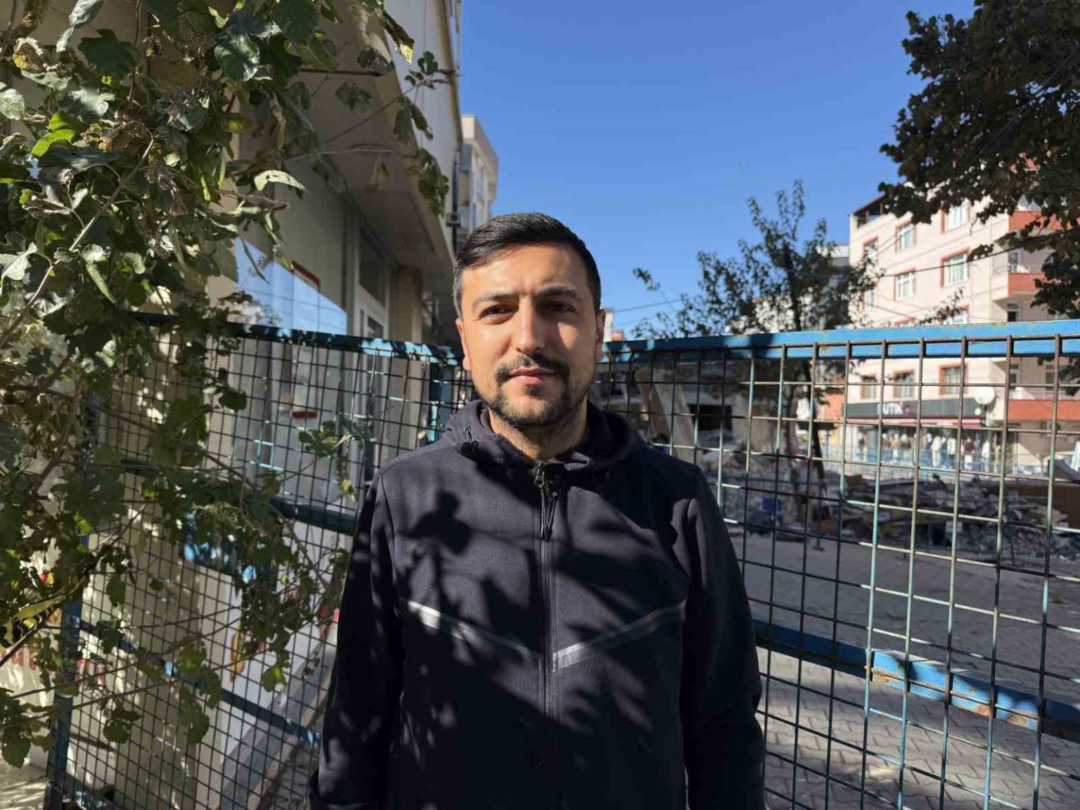 levent-bilirden-geriye-gulumsemesi-kaldi-en-son-evimin-kombisini-tamir-etmisti