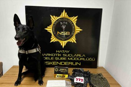 otomobilin-kaputundan-5-bucuk-milyon-tllik-uyusturucu-cikti