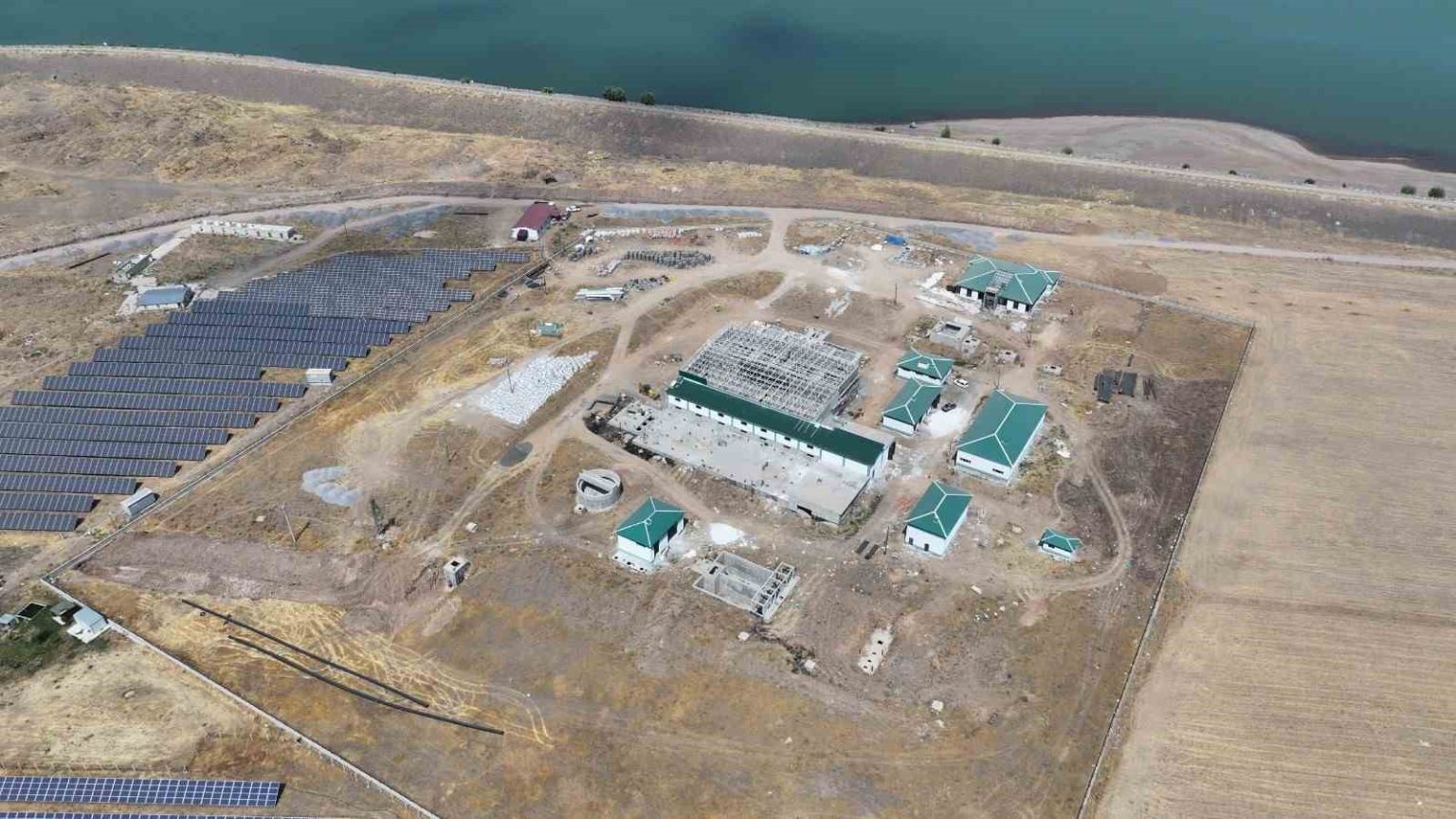 patnos-icmesuyu-aritma-tesisinde-calismalar-hizla-suruyor