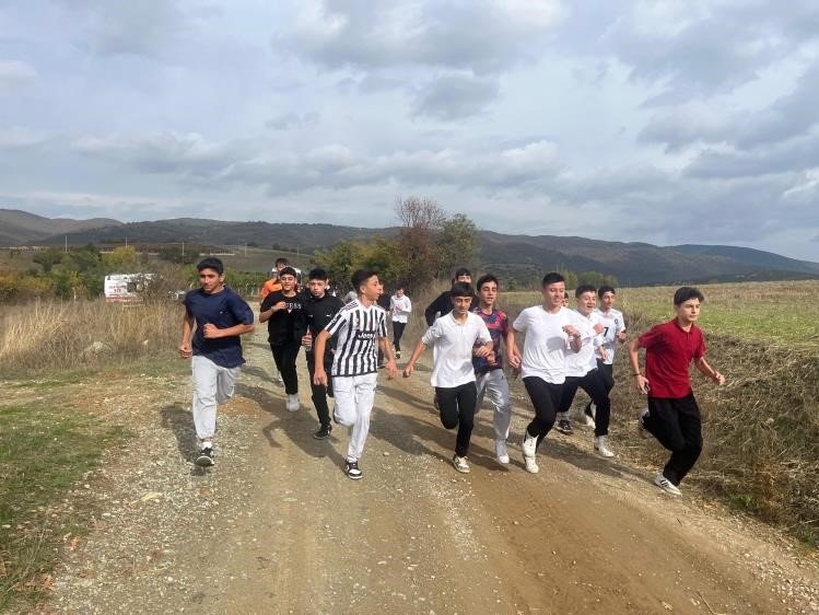 pazaryerinde-cumhuriyet-kupasi-heyecani