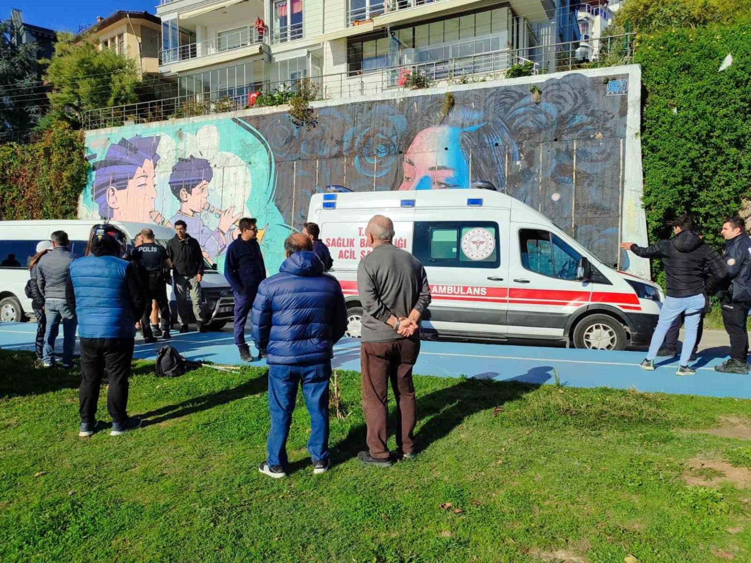 sinopta-denize-giren-kisi-bogularak-hayatini-kaybetti