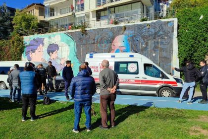 sinopta-denize-giren-kisi-bogularak-hayatini-kaybetti