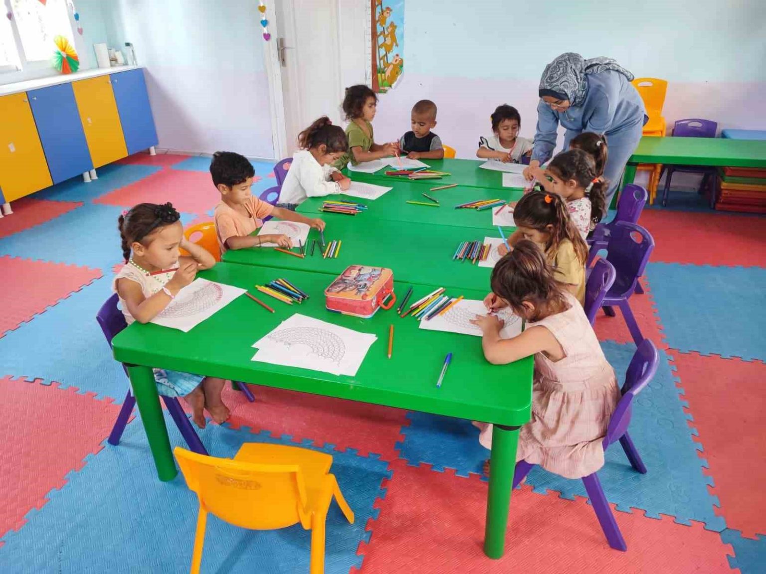 tarim-iscilerinin-cocuklarina-konteyner-sinifta-egitim