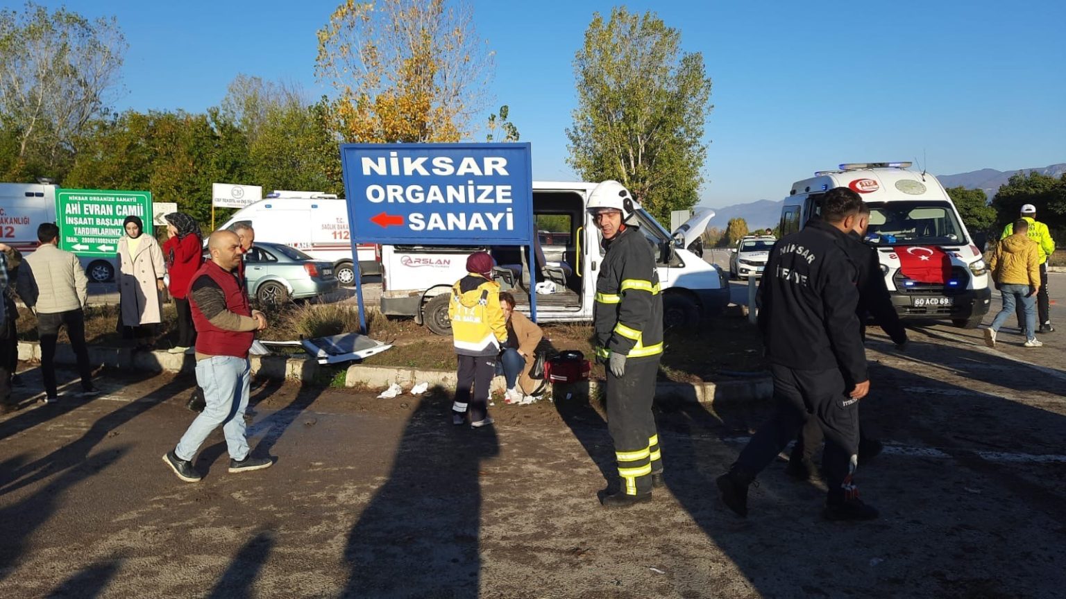 tokatta-iki-isci-servisi-carpisti-10-yarali