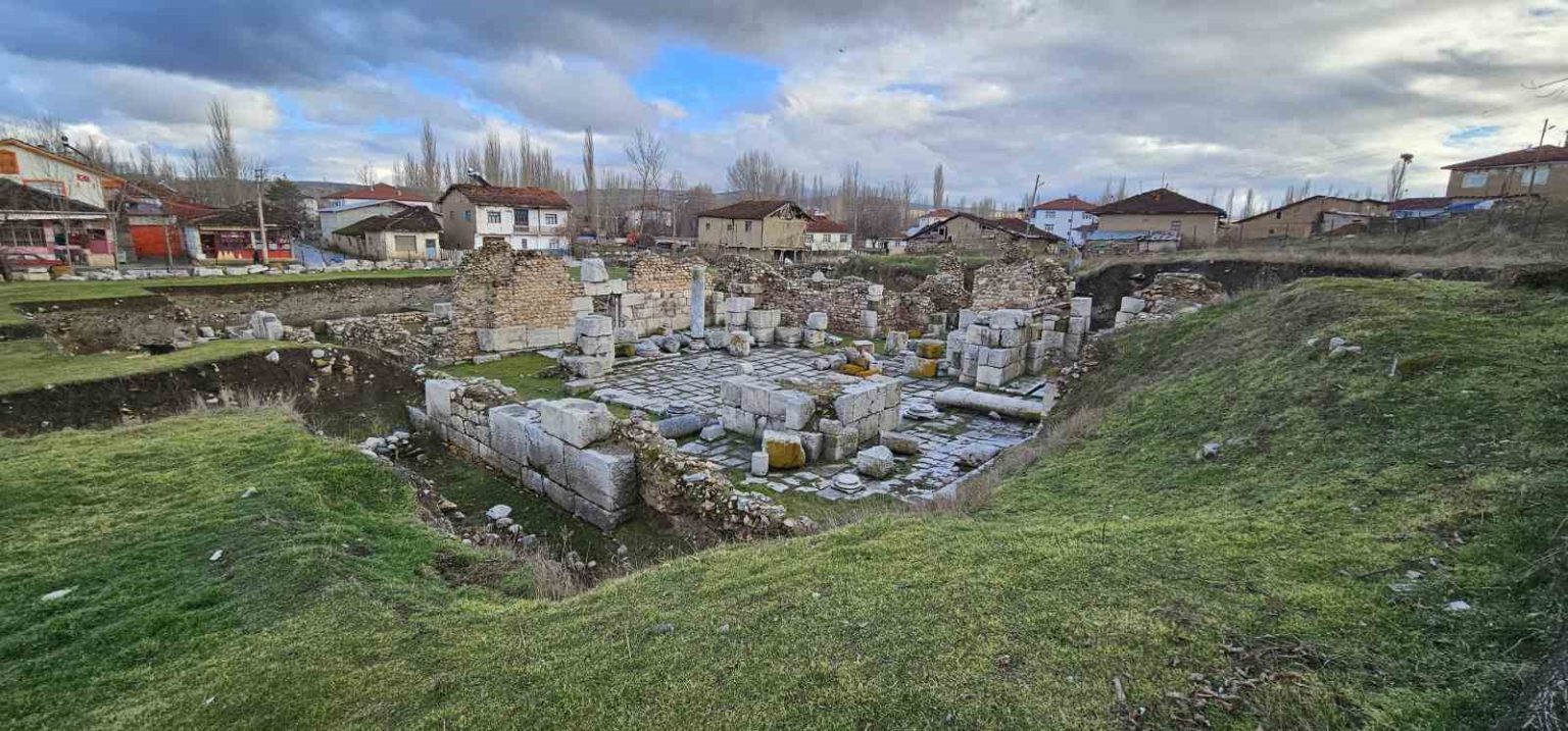 tokattaki-termal-suyun-izleri-2-bin-yillik-roma-hamamini-isaret-ediyor