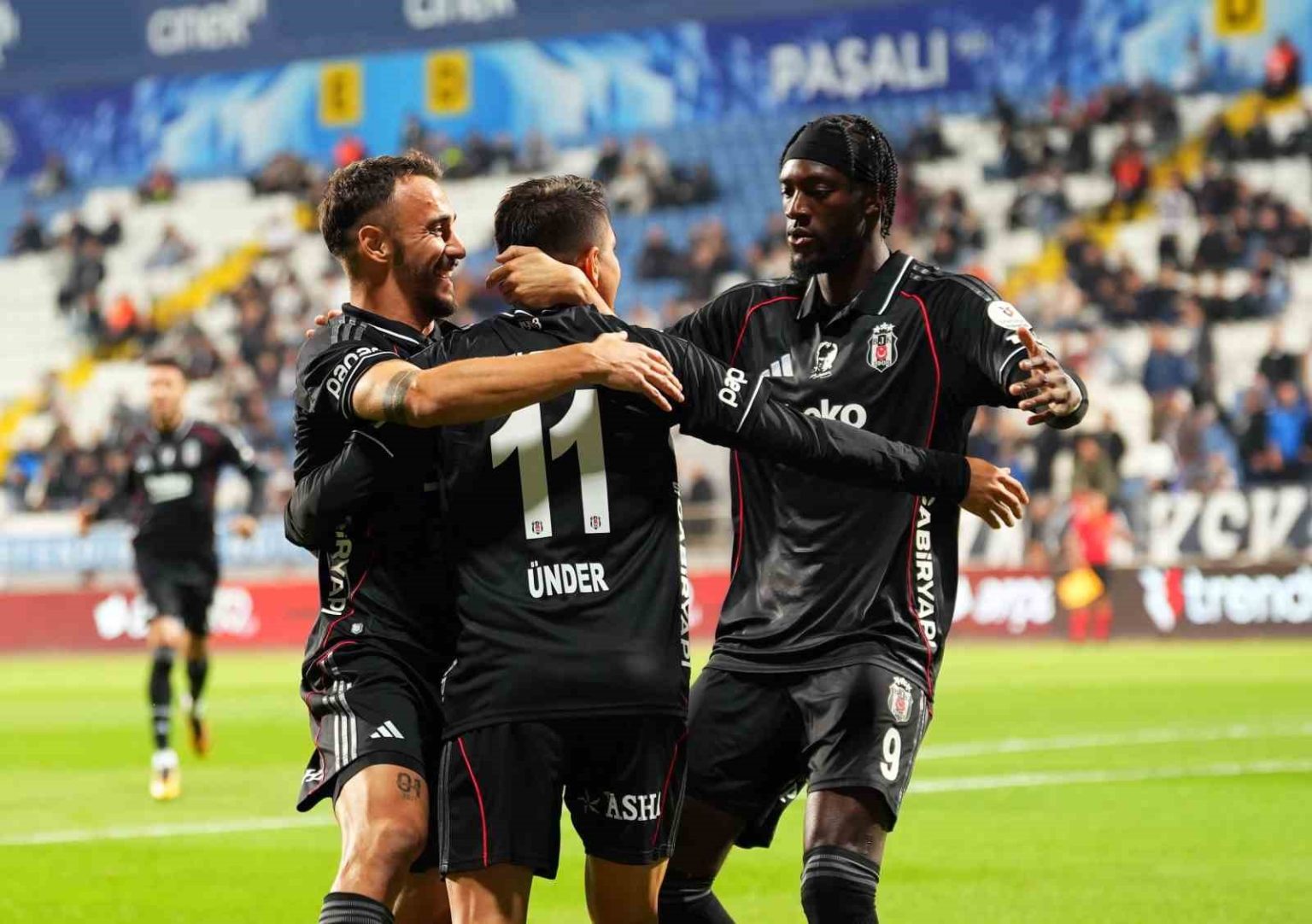 trendyol-super-ligin-en-hizli-iki-takimi-derbide-karsi-karsiya