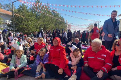 turk-kizilay-baskani-yilmaz-gazzeye-insani-yardim-acik-oldugu-muddetce-iceriye-insani-yardim-gondermeye-devam-edecegiz