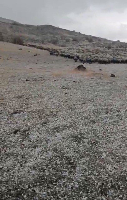 yildirimin-dusme-ani-goruntuleri-ortaya-cikti