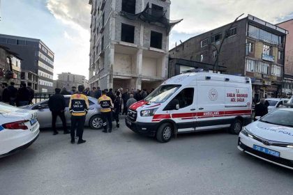 yuksekovada-intihar-girisimi-polis-uzun-ugraslar-sonucu-vatandasi-kurtardi