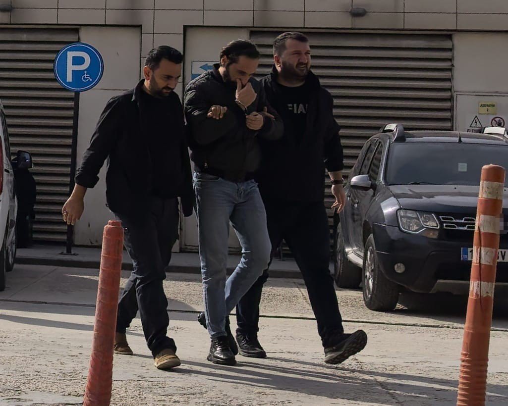 21-yil-hapis-cezasiyla-aranan-supheli-saklandigi-barakada-yakalandi