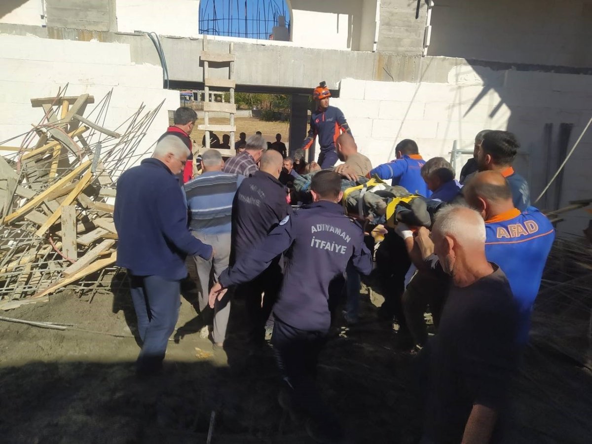 adiyamanda-cami-kubbesi-coktu-5-yarali