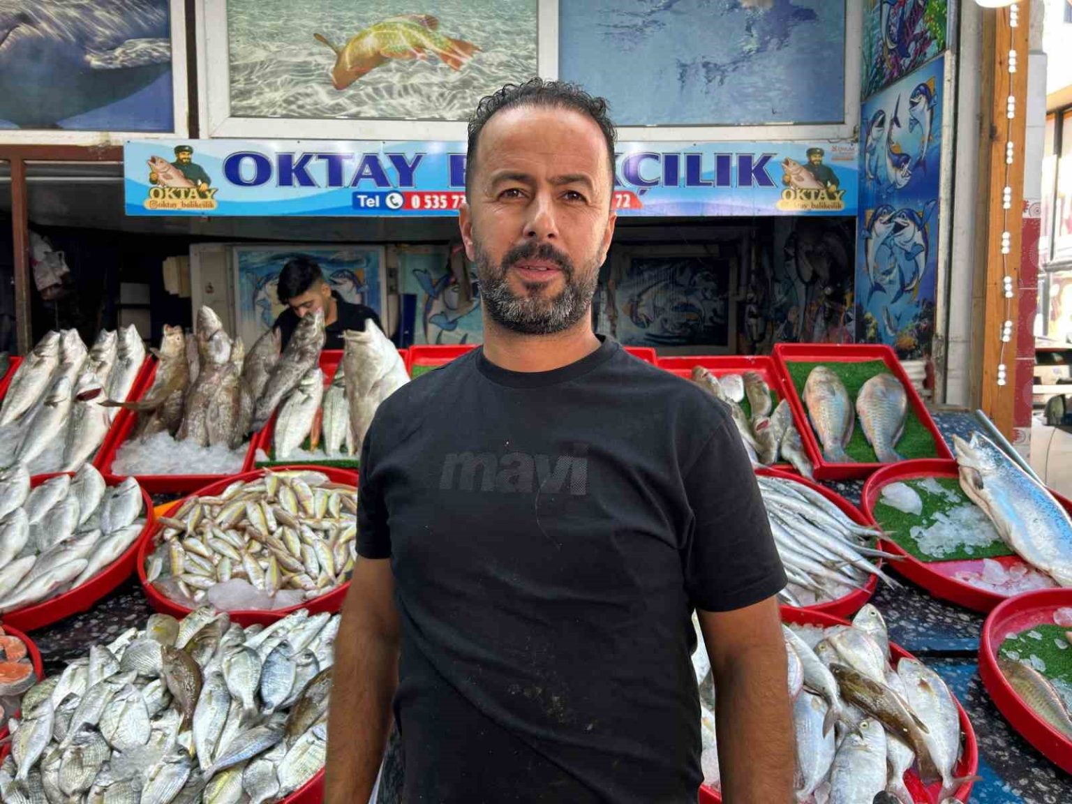 akdenizde-teknenin-capa-halatina-dolanan-devasa-buyuklukteki-kopekbaligi-balikcilara-korku-dolu-anlar-yasatti