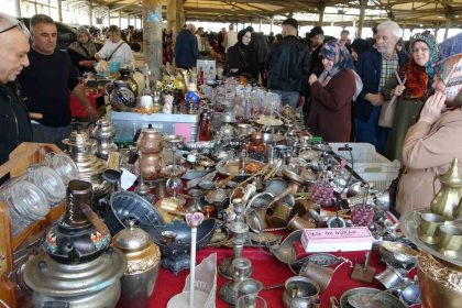 antikacilar-dernegi-baskani-adem-akgun-antikacilik-kutahyada-bir-kultur-haline-geldi