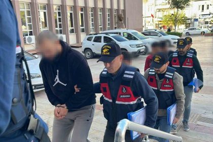 deas-operasyonu-suphelileri-adli-kontrol-sarti-ile-serbest-birakildi