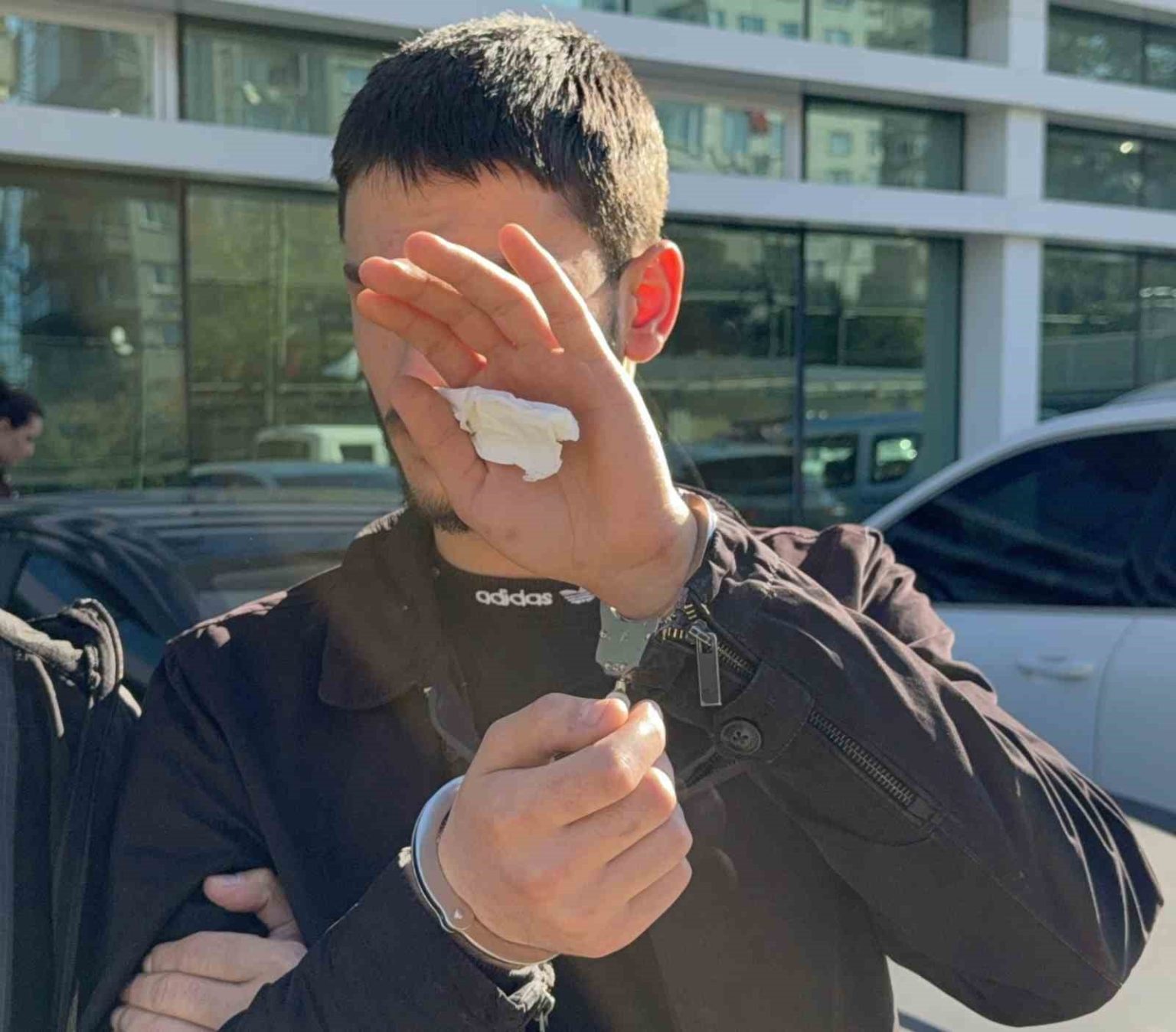 deas-suphelisi-genc-tutuklandi