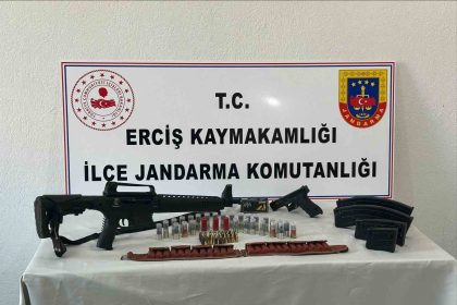 erciste-ruhsatsiz-silah-ve-fisek-ele-gecirildi