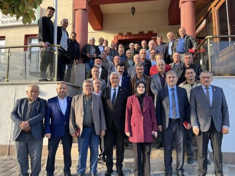 golpazari-kaymakami-kilic-muhtarlarla-bir-araya-geldi