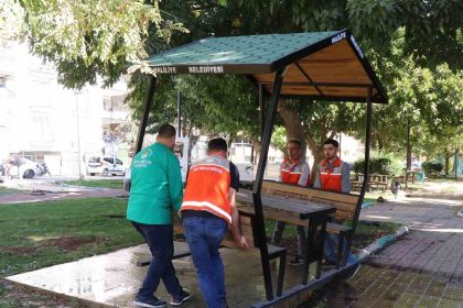 haliliye-belediyesi-ilcedeki-parklari-yeniliyor