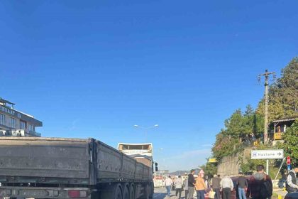 hastane-girisinde-kaza-2-yarali