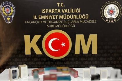 is-yerine-yapilan-baskinda-cok-sayida-kacak-urun-ele-gecirildi