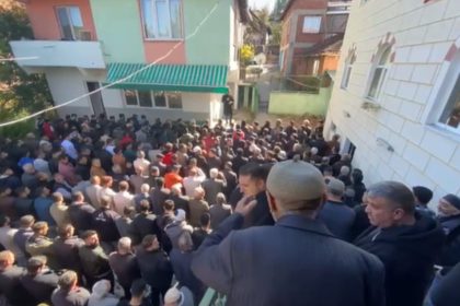 istanbulda-evlilik-tartismasinda-oldurulen-genc-topraga-verildi