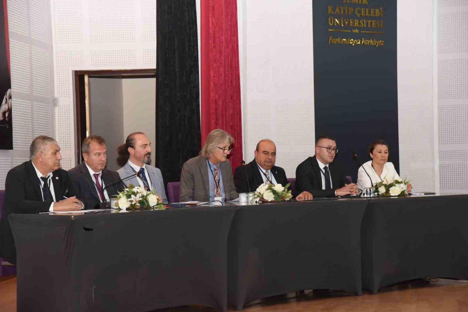 izmir-iki-onemli-balikcilik-toplantisina-ev-sahipligi-yapti