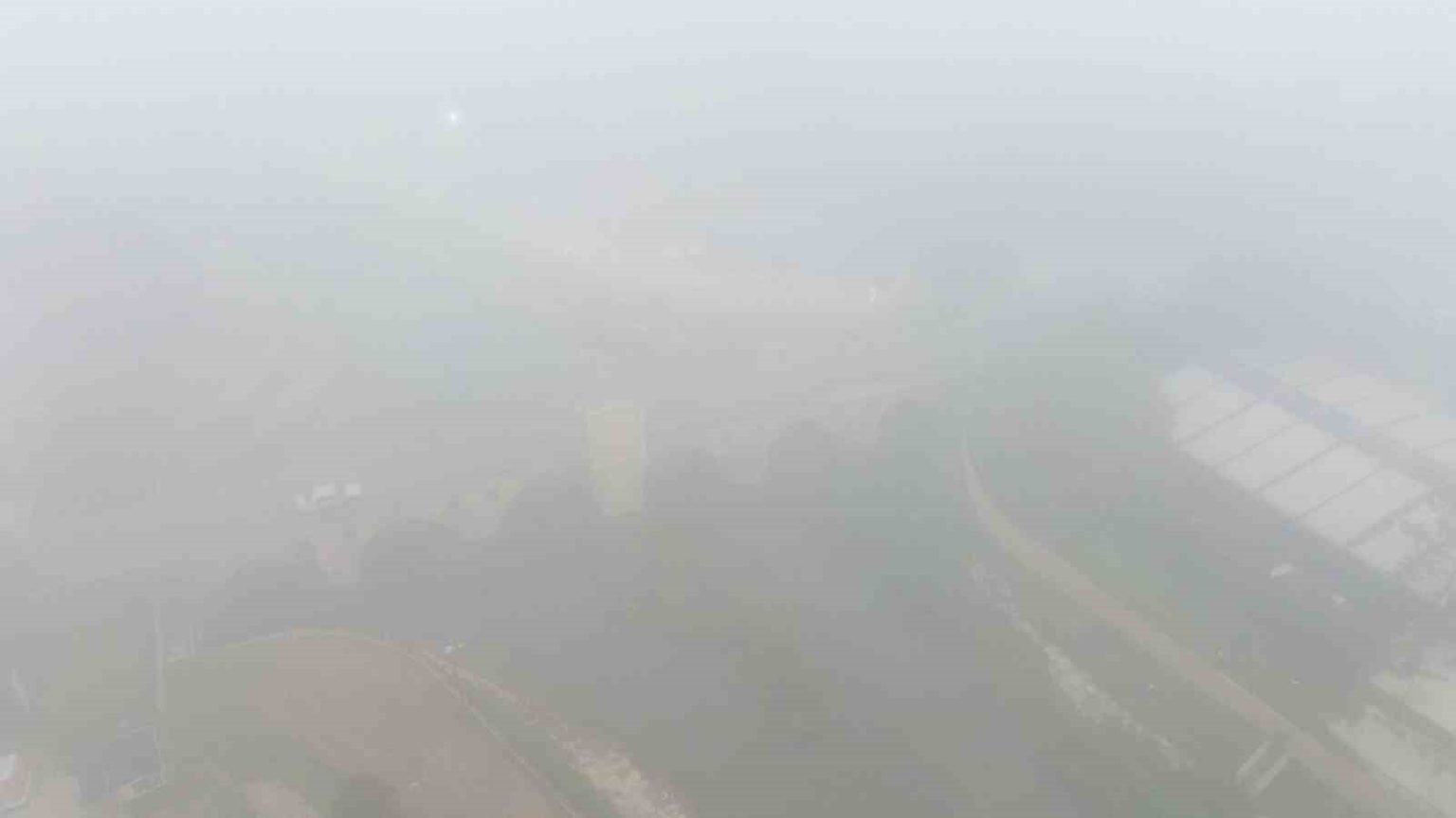 kirklarelinde-sabah-saatlerinde-sis-etkili-oldu