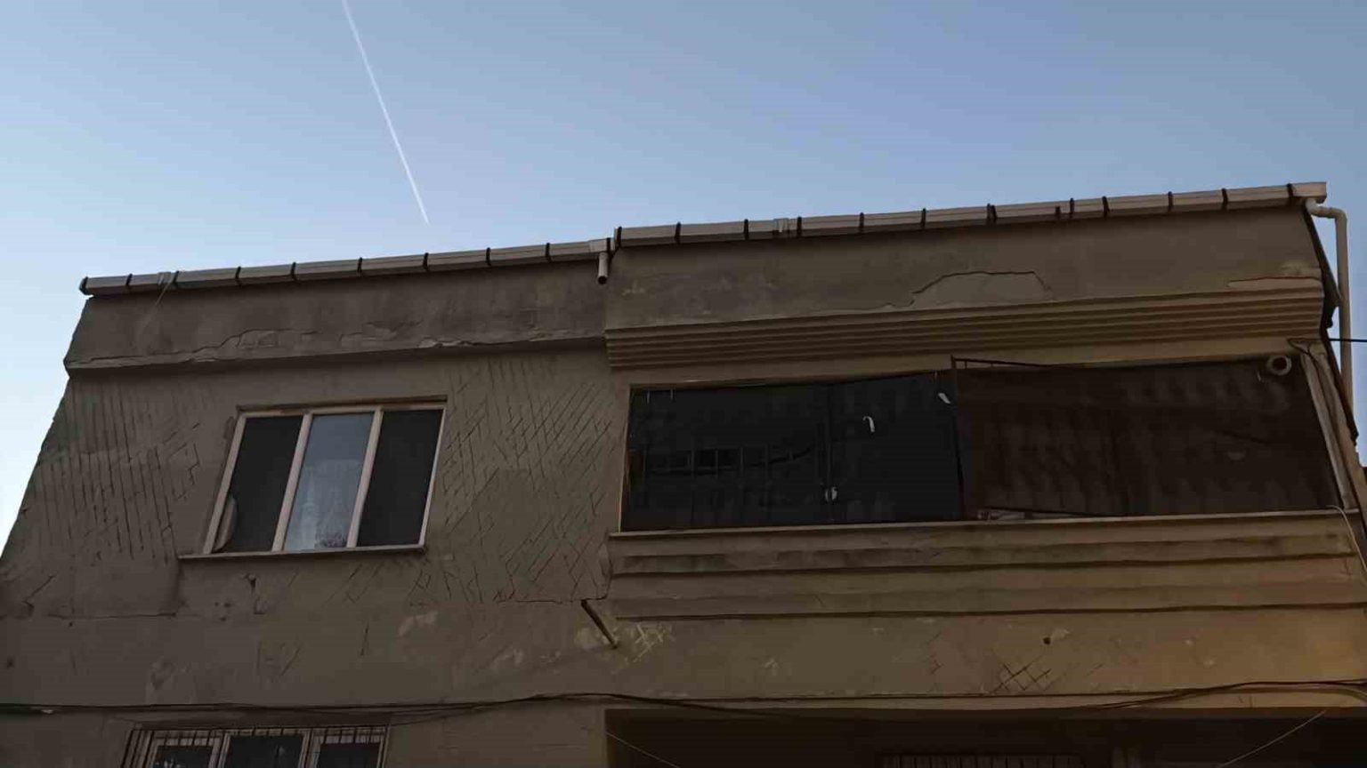 kucukcekmecede-korkutan-termosifon-patlamasi