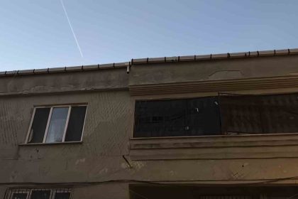 kucukcekmecede-korkutan-termosifon-patlamasi