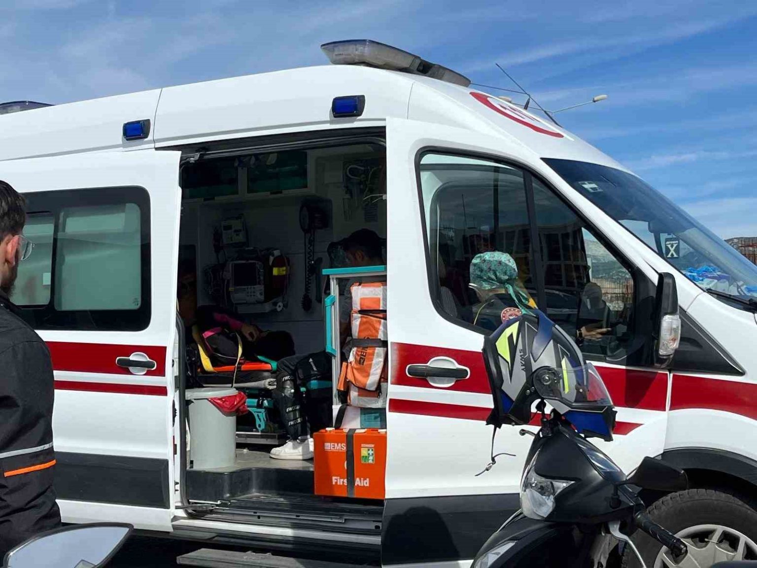 mentesede-motosikletliler-carpisti