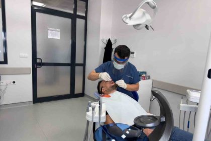 nusaybinde-dis-sagliginda-yeni-donem-protez-laboratuvari-hizmete-girdi