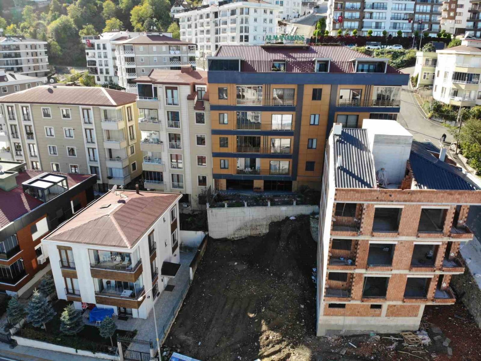 orduda-insaat-kazisi-2-binayi-kullanilamaz-hale-getirdi-vatandaslar-10-gundur-magdur