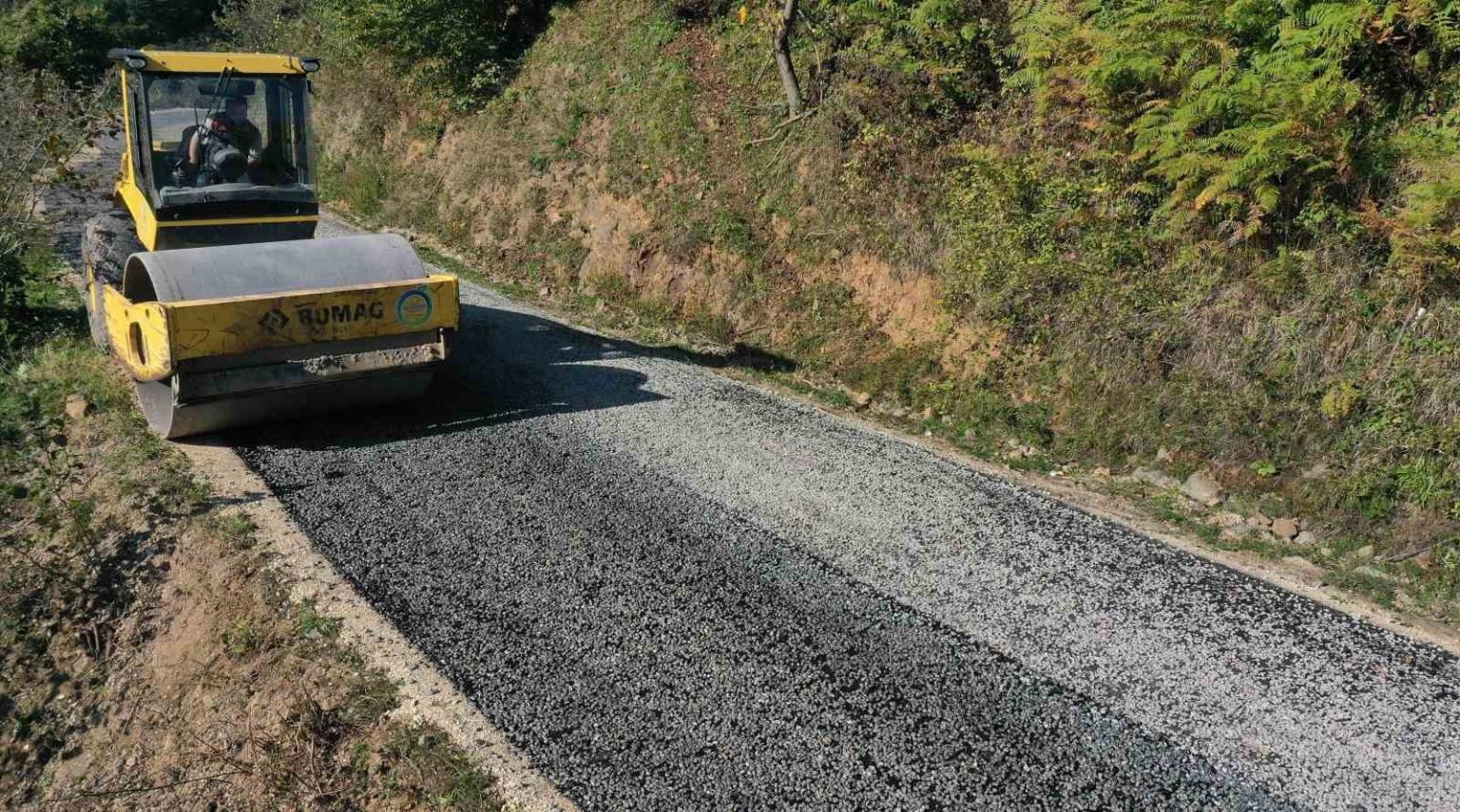 orduda-sicak-asfalt-calismalari-devam-ediyor