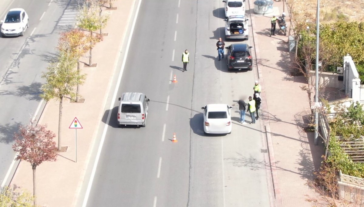 polisi-gorunce-surucu-degistirdiler-drondan-kacamadilar