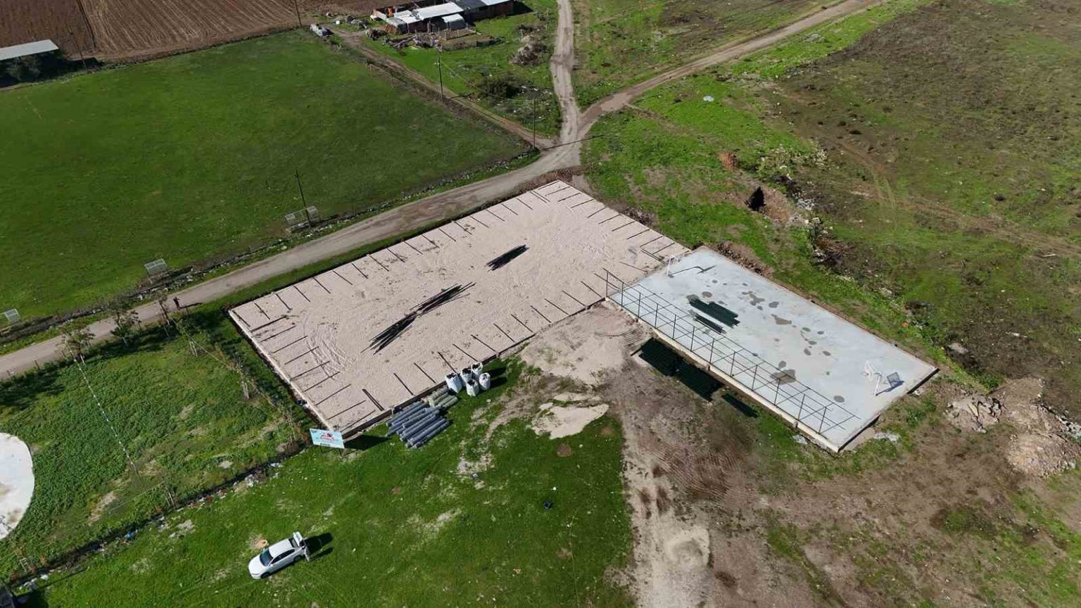 sakarya-buyuksehirden-geyvede-esme-ve-bayata-spor-kompleksi