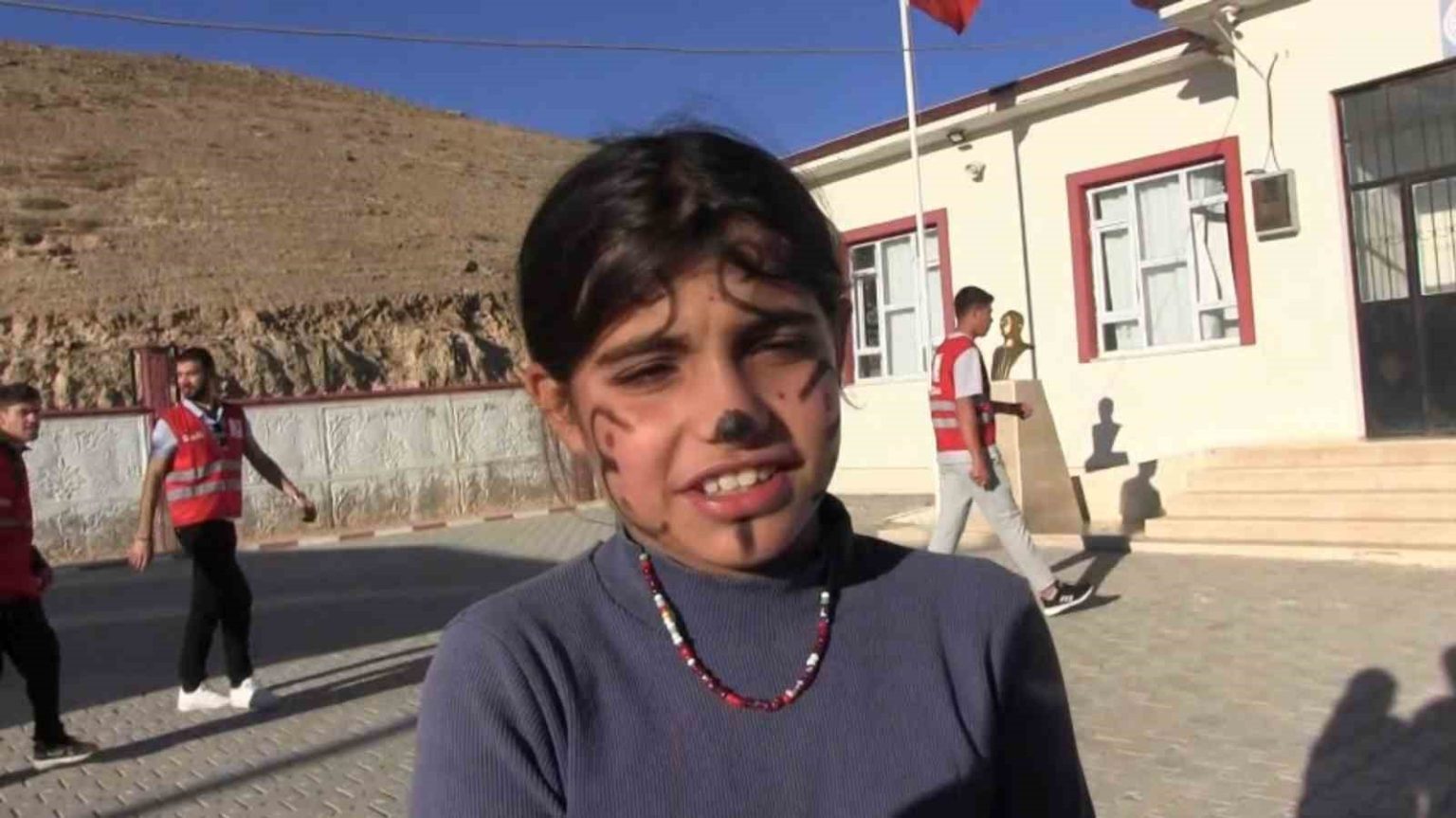 siirtte-ilkokul-ogrencilerine-heimlich-manevrasi-ve-ilk-yardim-konulari-anlatildi