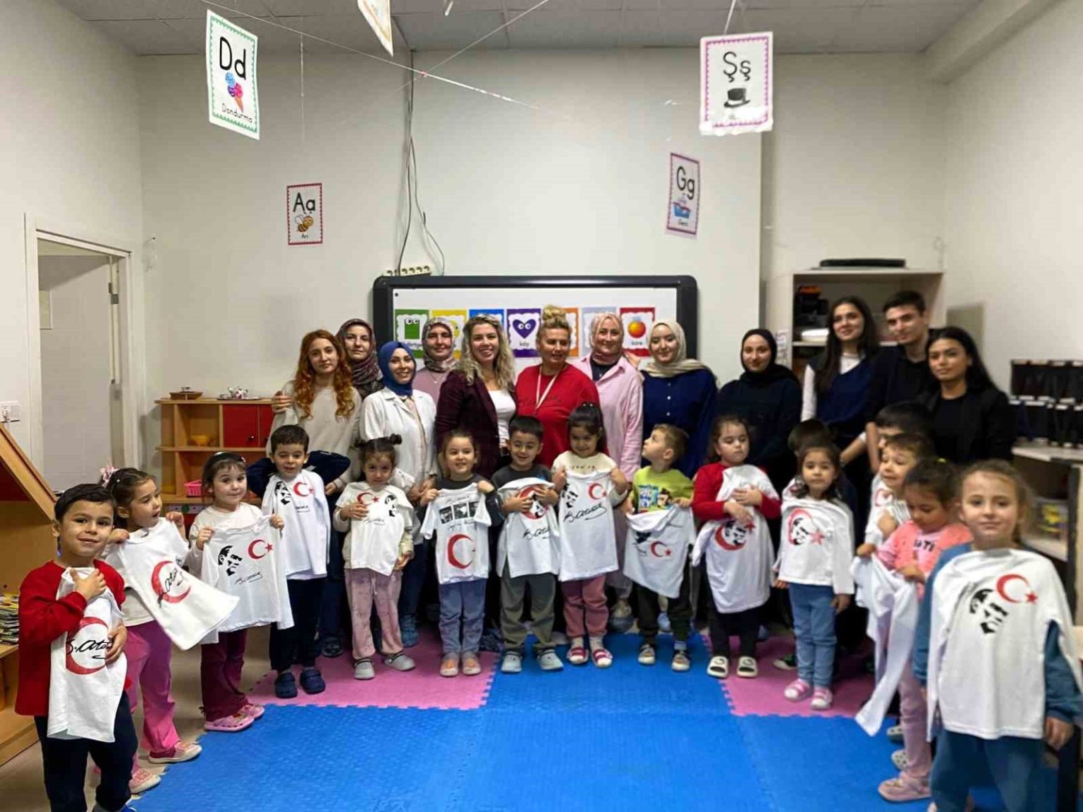 subu-ogrencileri-minikleri-geleneksel-sanatla-bulusturdular