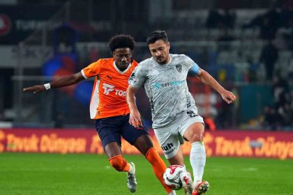 trendyol-super-lig-rams-basaksehir-0-kocaelispor-0-ilk-yari