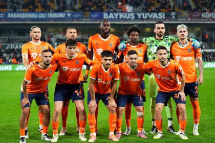 trendyol-super-lig-rams-basaksehir-0-kocaelispor-0-mac-devam-ediyor
