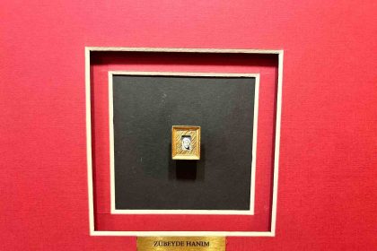 turkiye-yuzyili-kadinlari-sergisi-sanatseverlere-kapilarini-acti