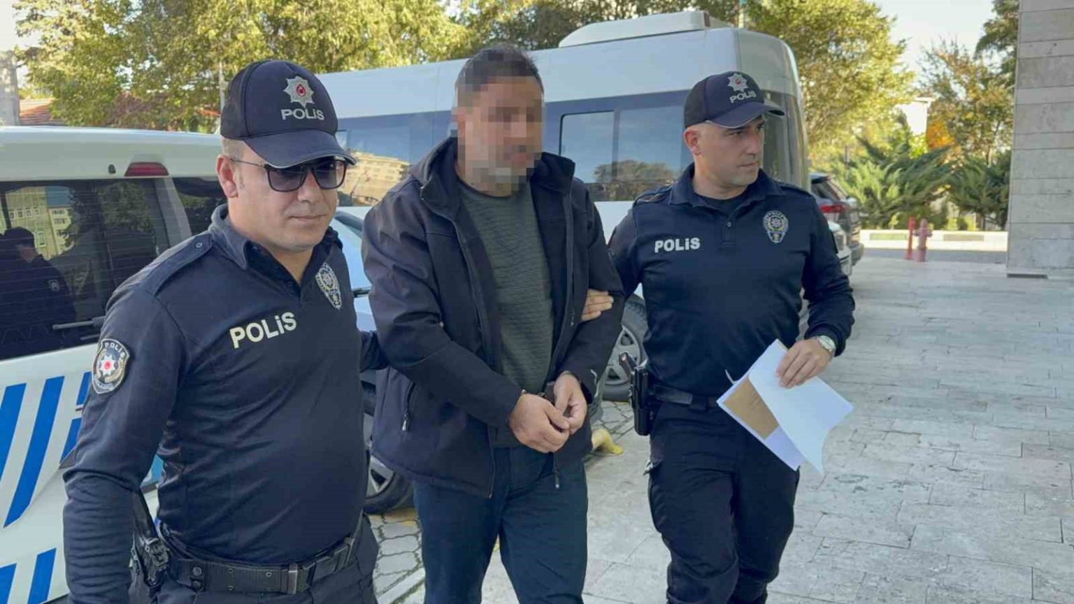 universite-ogrencisinin-olumune-yol-acan-ambulans-surucusu-adliyeye-sevk-edildi