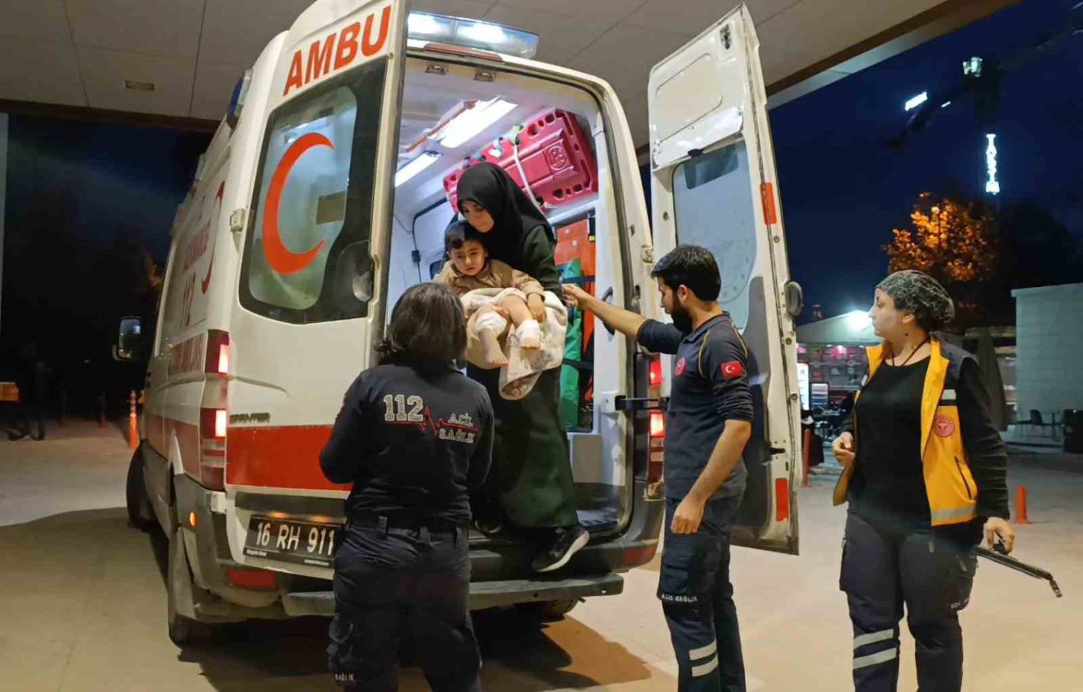 uzerine-caydanlik-devrilen-cocuk-yaralandi