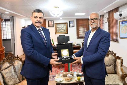 vali-ciftciden-iade-i-ziyaret