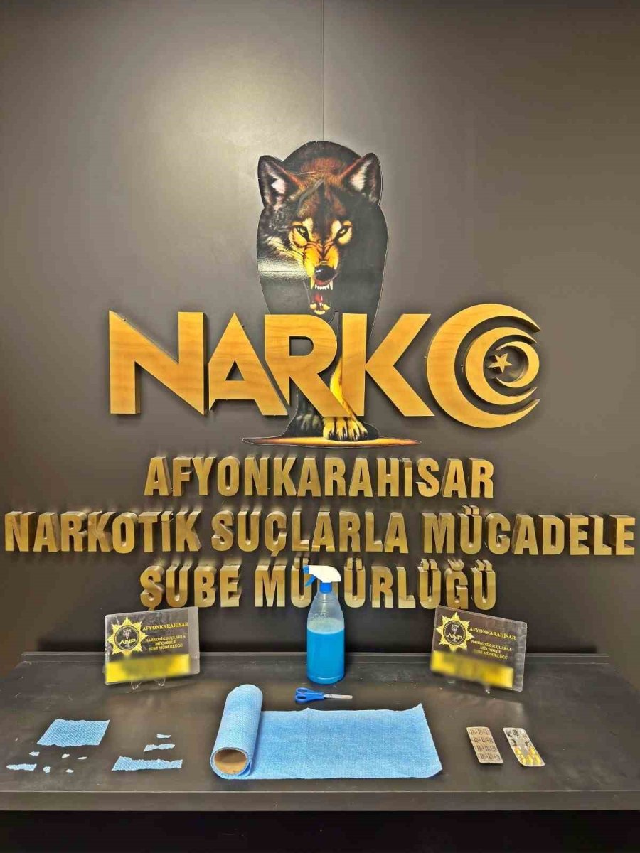 zehir-emdirilmis-rulo-peceteyi-satamadan-polise-yakalandilar