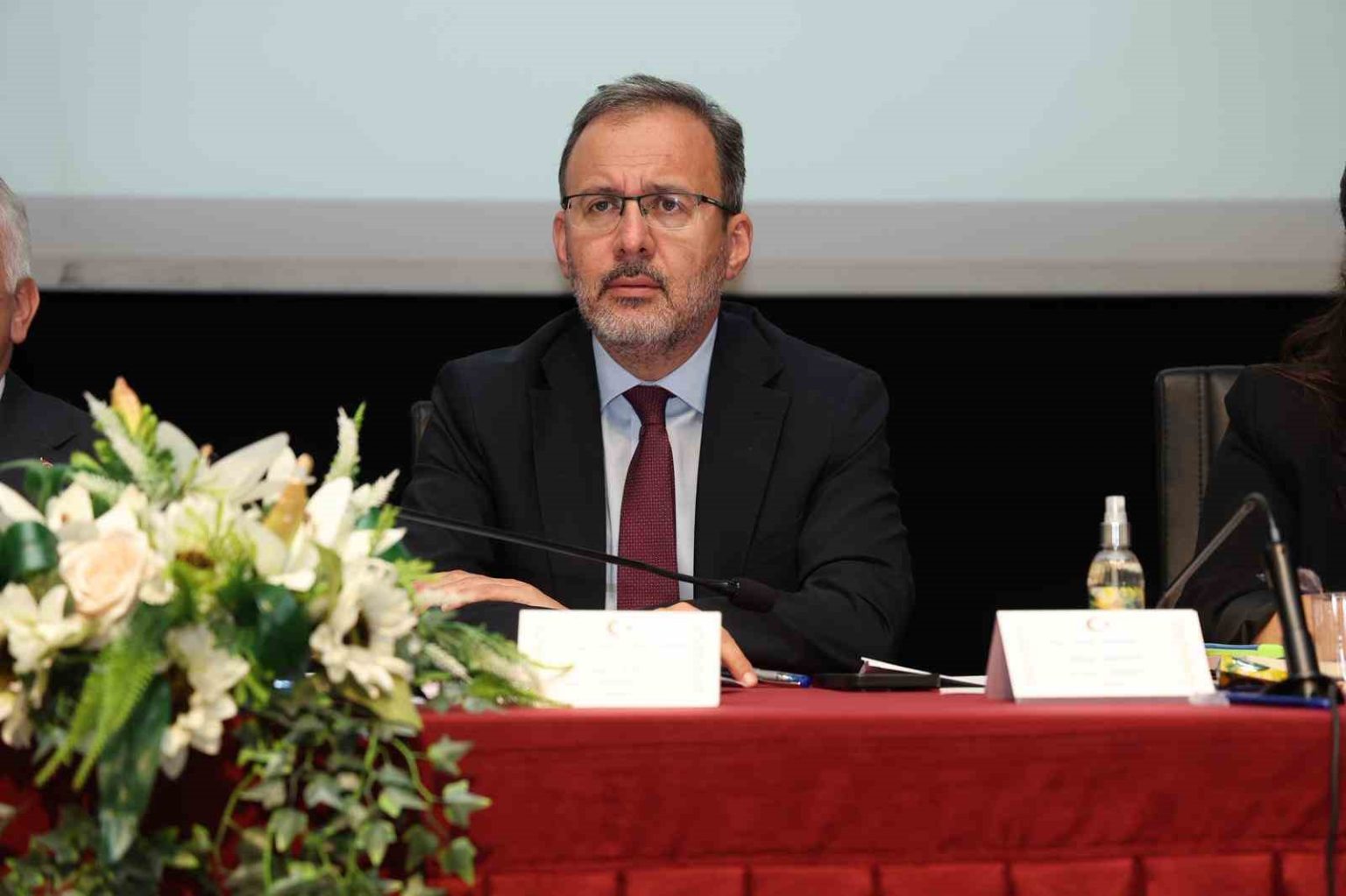 ak-partili-kasapoglu-turkiyenin-tum-imkanlari-tum-evlatlarinindir