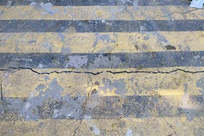 atasehirde-bina-kolonlarinda-patlama-panigi