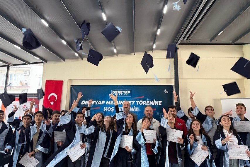 aydinda-59-genc-mucit-mezun-oldu