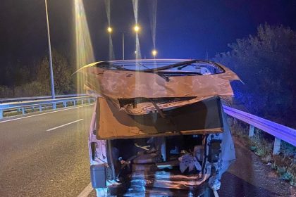 bursada-kamyonet-hafif-ticari-araca-carpti-1-olu-4-yarali